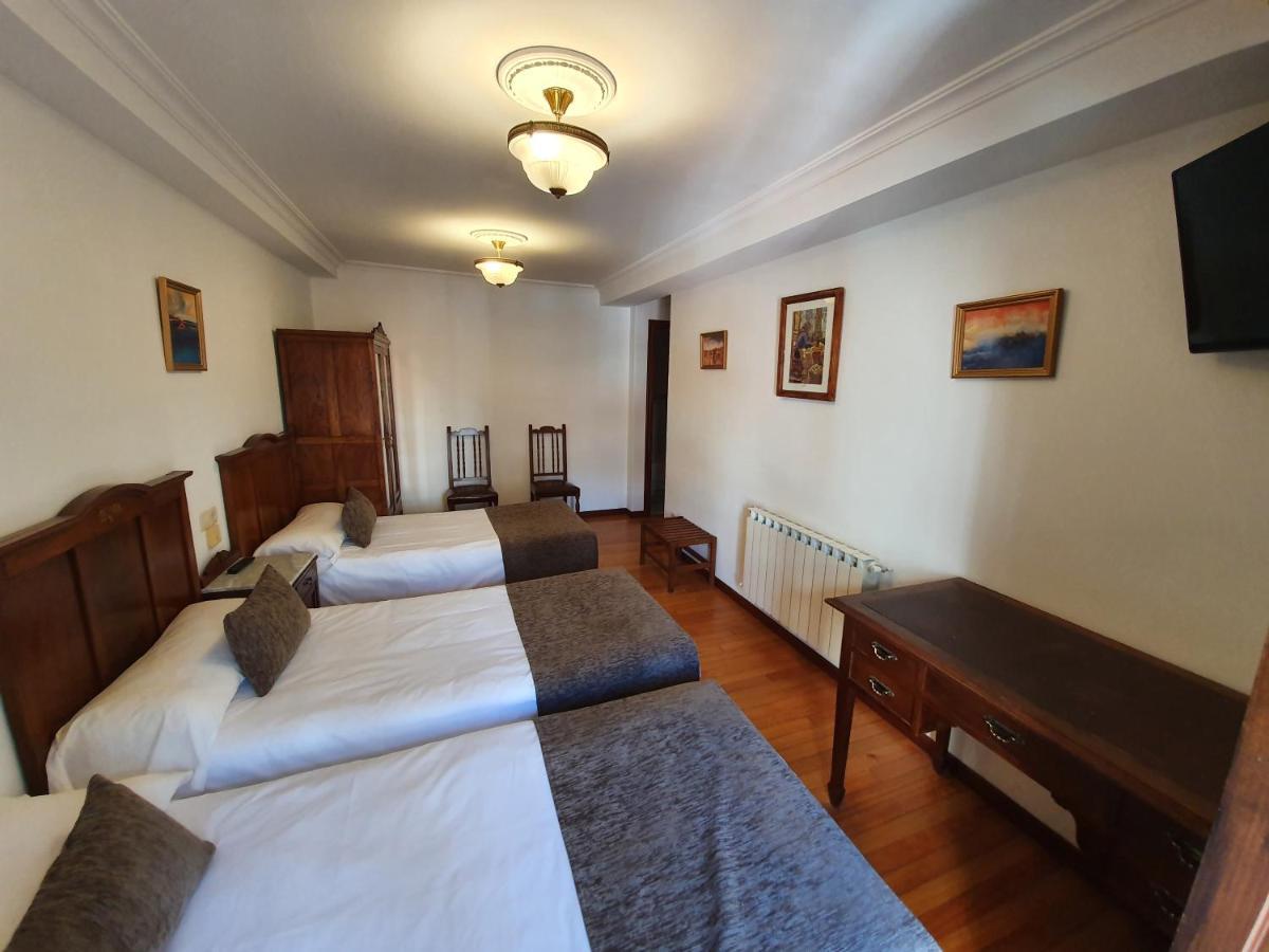 Quarto Twin com Cama Extra