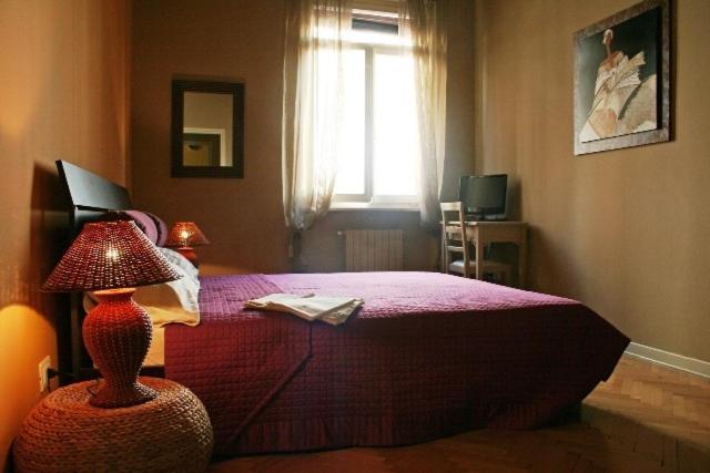 Tweepersoonskamer met Gedeelde Badkamer