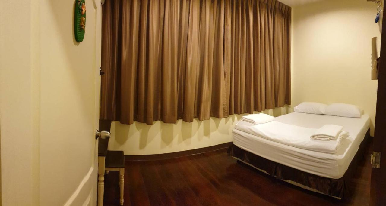 Tweepersoonskamer met Gedeelde Badkamer