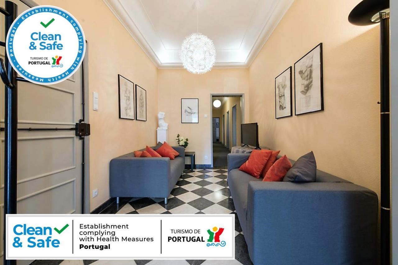 Quarto Individual com Casa de Banho Privativa