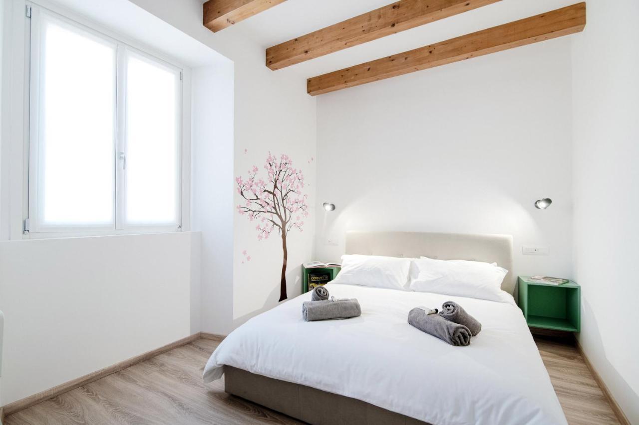 Deluxe Zimmer mit Kingsize-Bett