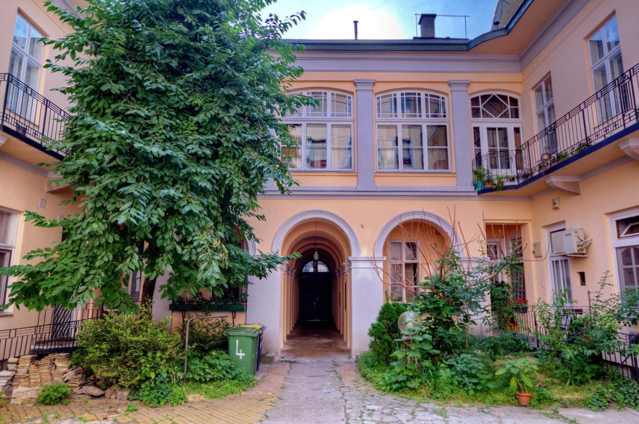 Doppelzimmer mit Gemeinschaftsbad