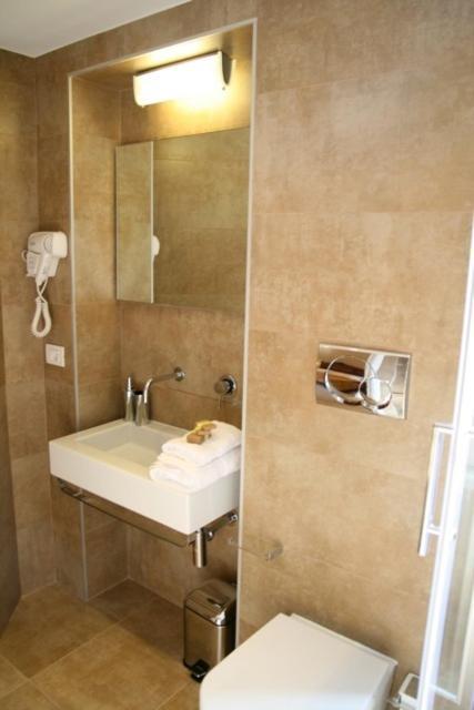 Quarto Duplo