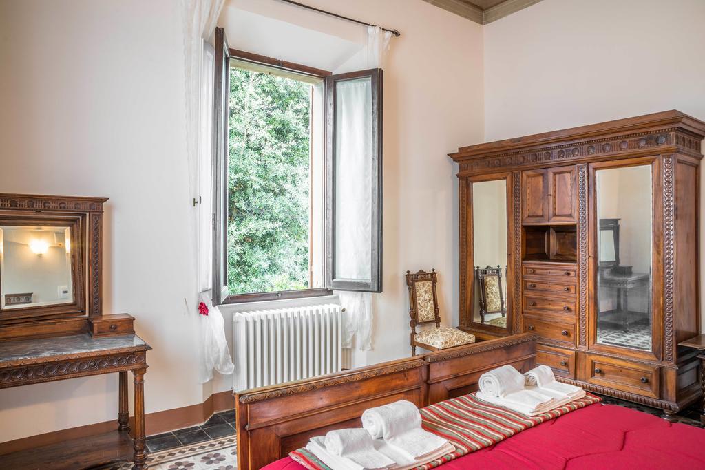 Tweepersoonskamer met een Eigen Externe Badkamer
