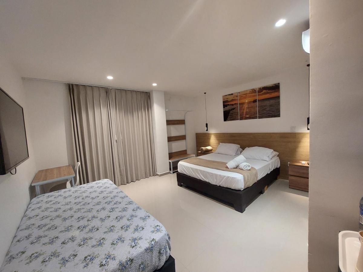 Quarto com Cama de Casal ou 2 de Solteiro