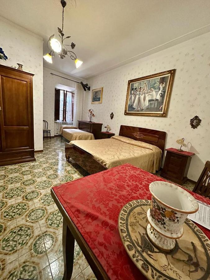 Camera Familiare con Bagno Privato