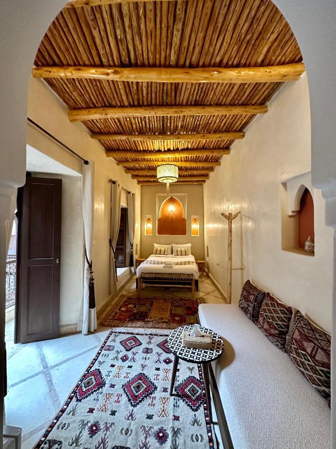 Quarto Triplo com Banheira