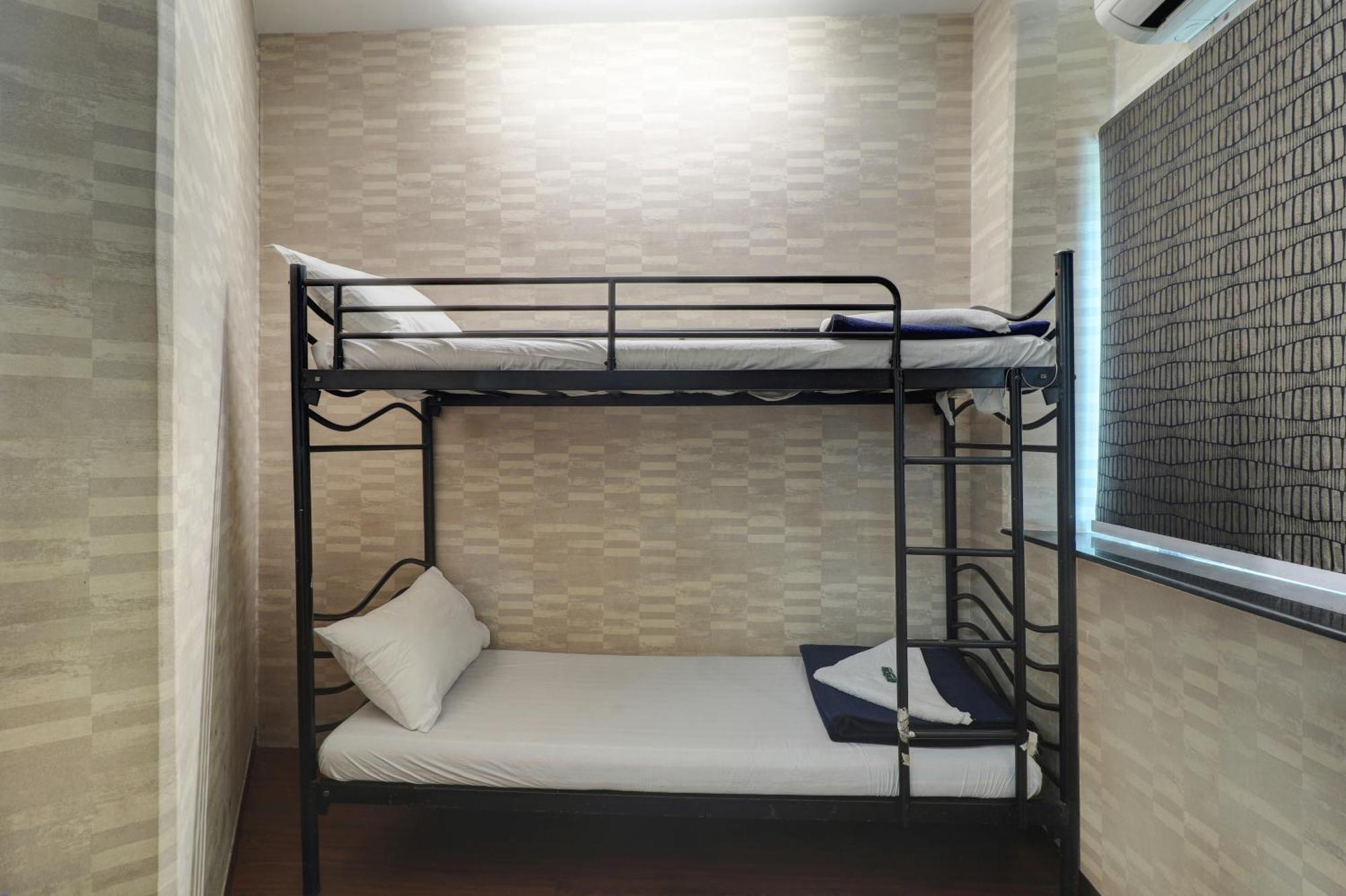 Mixed Dormitory Room