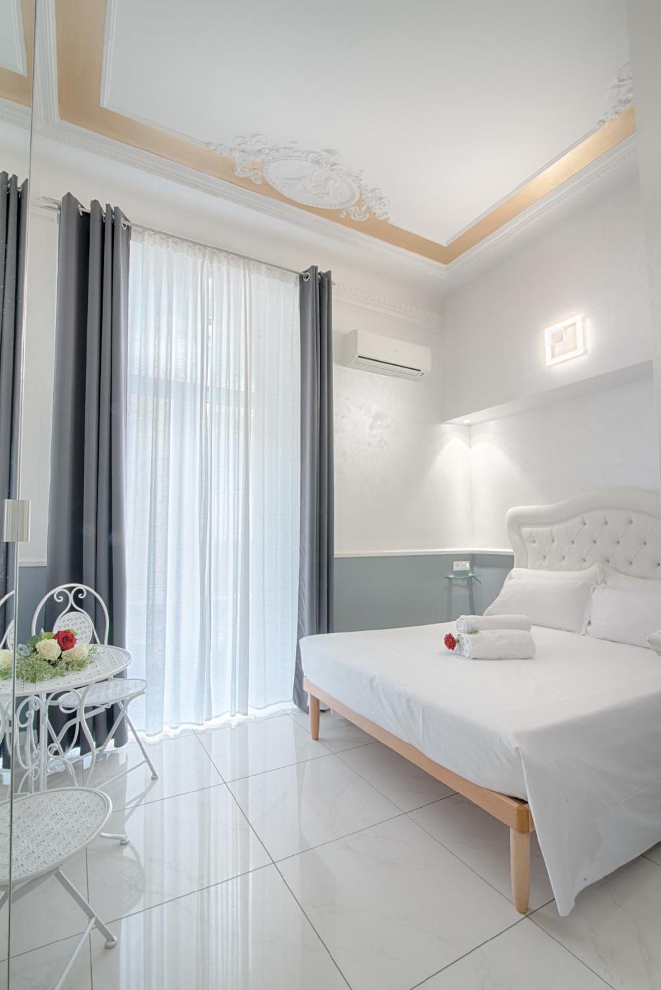 Doppelzimmer mit Balkon