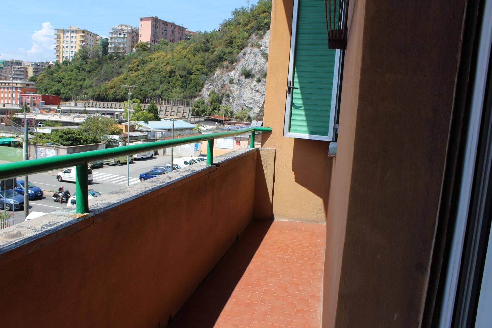 Apartment mit 3 Schlafzimmern und Balkon