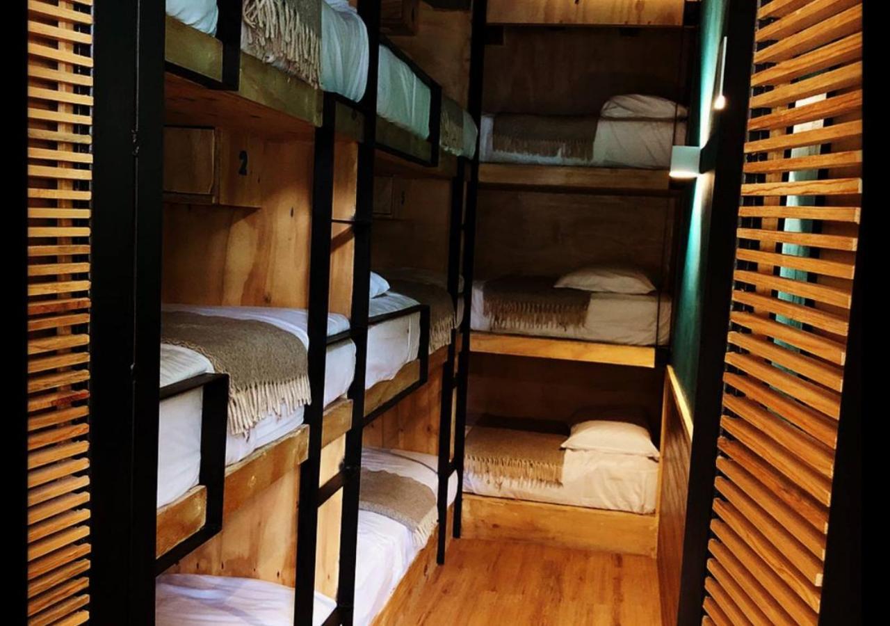 Cama em Beliche em Dormitório Feminino