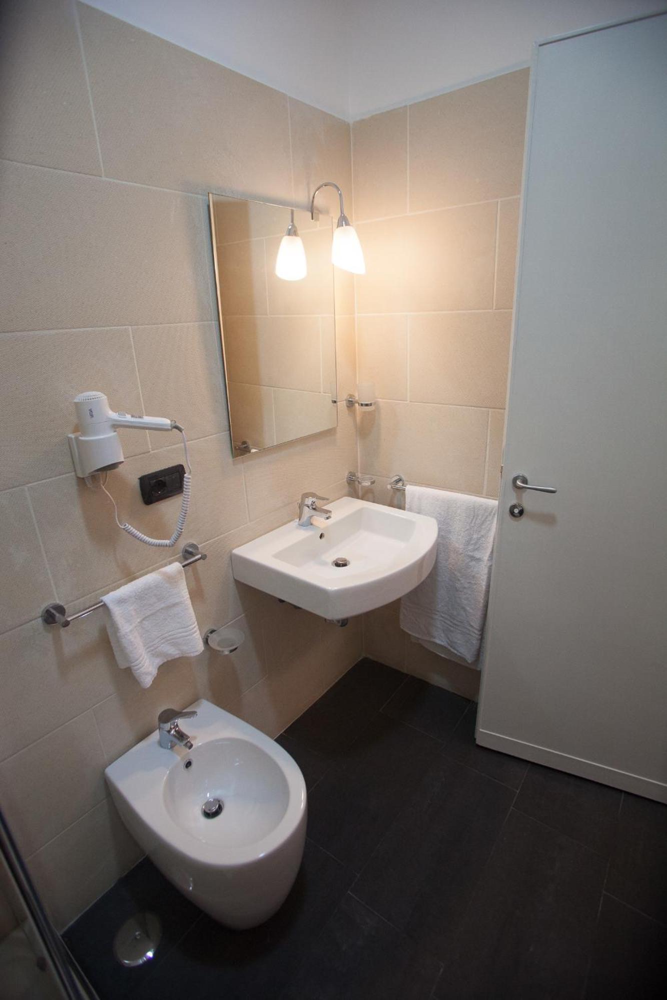 Habitación Doble (1 adulto)