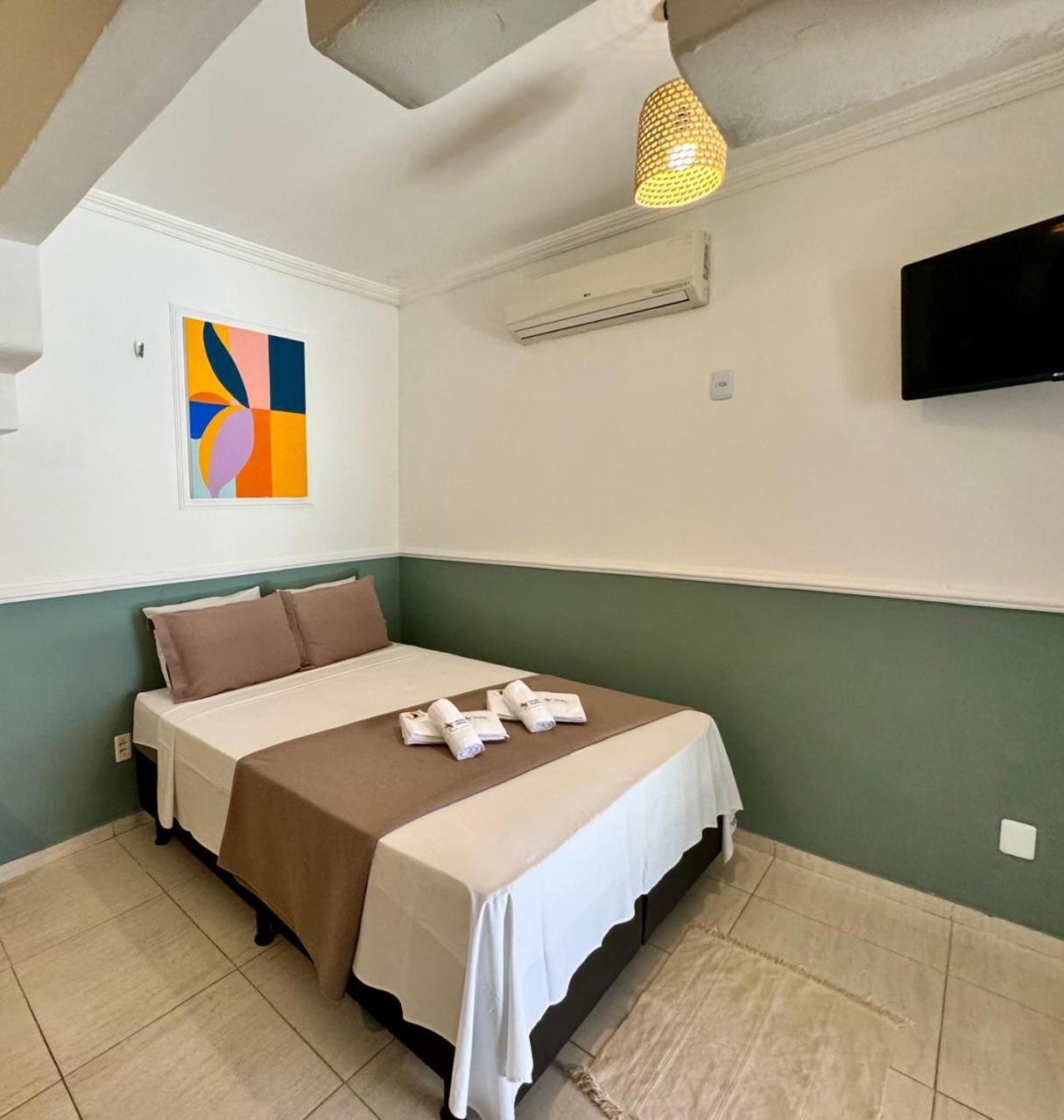 Quarto Triplo com Varanda