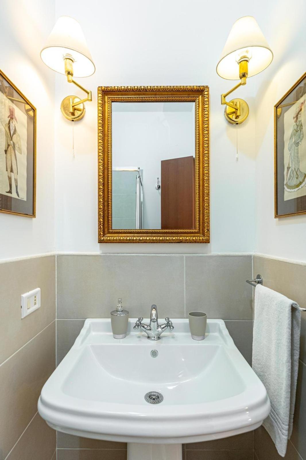 Tweepersoonskamer met 1 of 2 Bedden en Eigen Badkamer