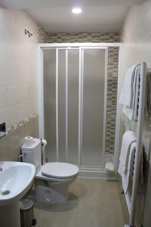 Habitación Individual con baño privado