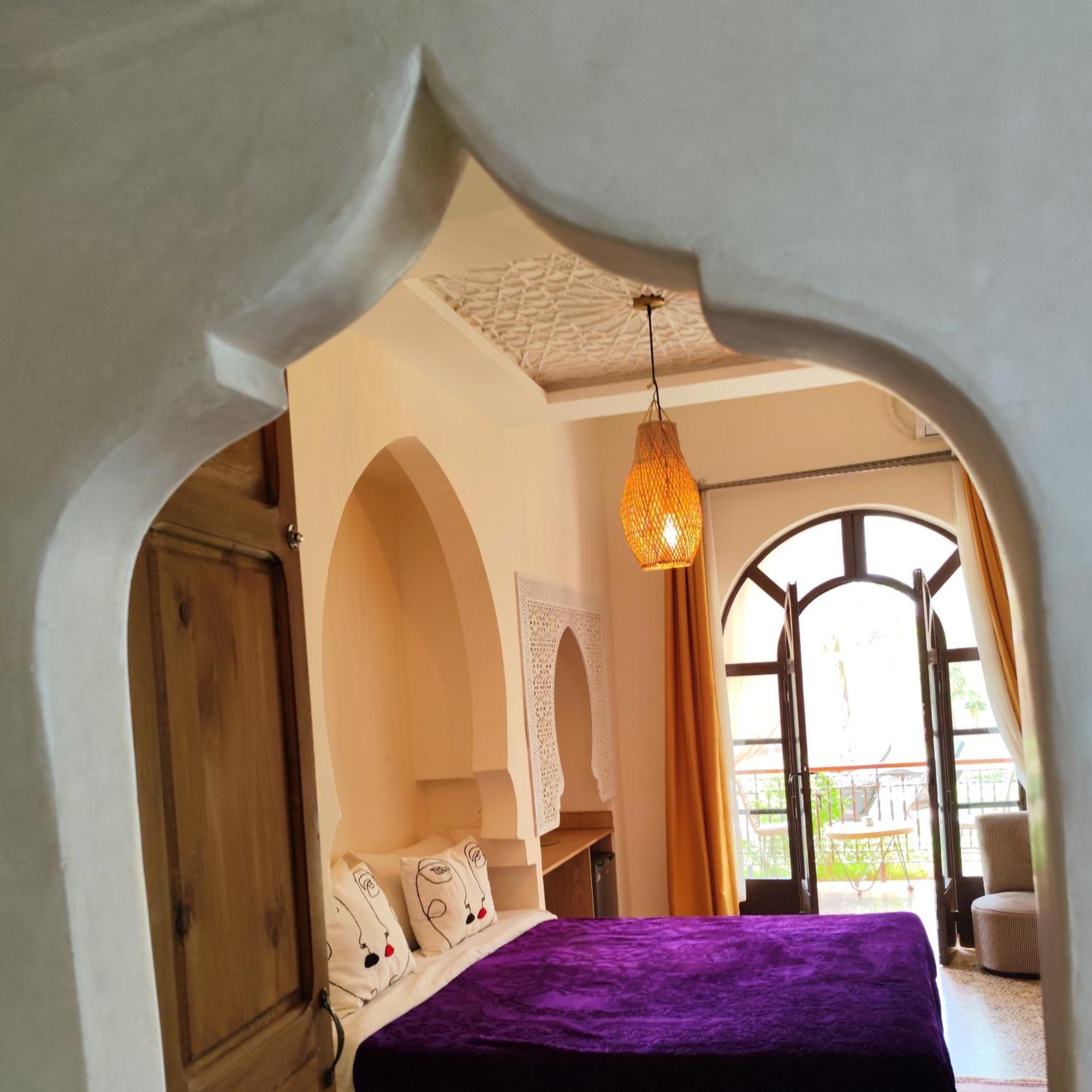 Quarto Duplo com Vista Piscina