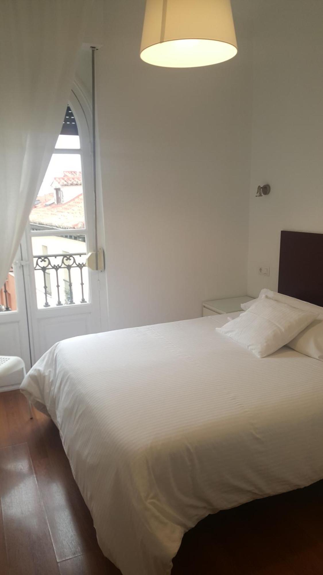 Quarto Individual com Varanda