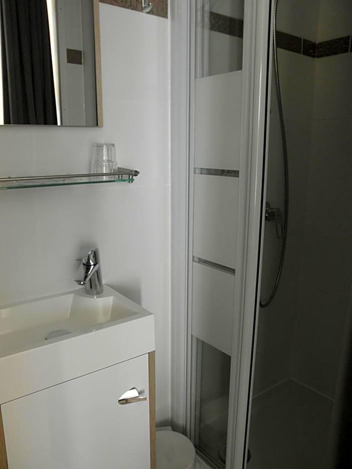 Tweepersoonskamer met Eigen Badkamer