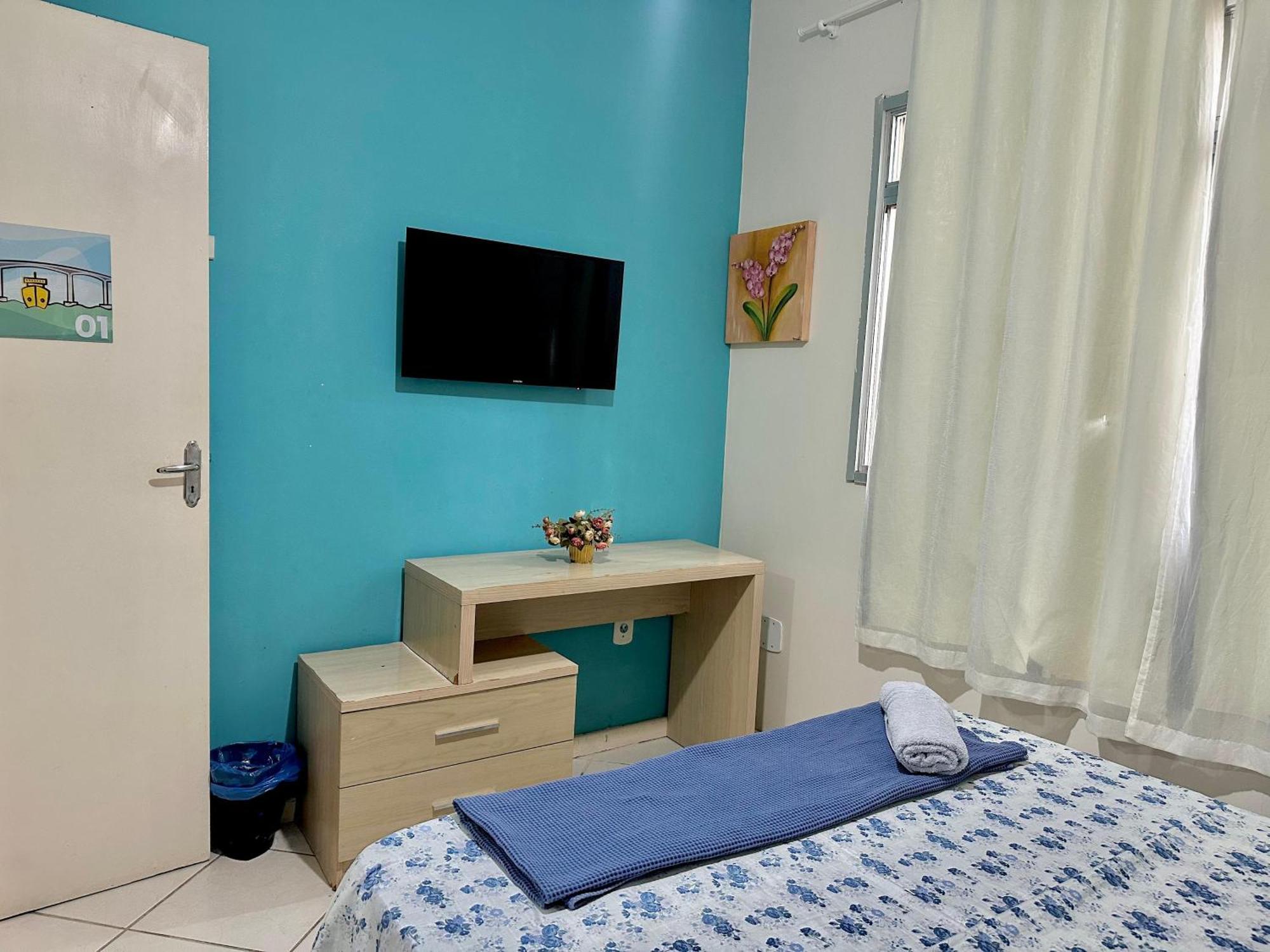 QUARTO DUPLO COM BANHEIRO COMPARTILHADO