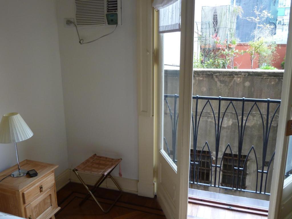 Camera Matrimoniale/Doppia con Letti Singoli con Balcone