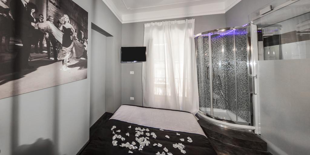 Habitación Doble con cama doble pequeña