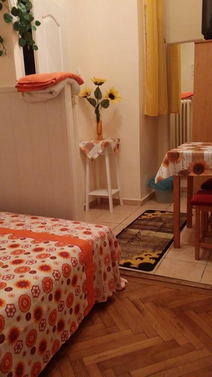 Quarto Duplo com Casa de Banho Privativa