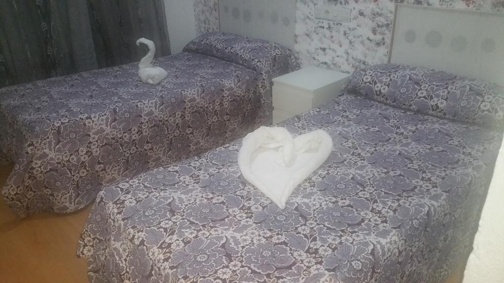Quarto Twin com Varanda