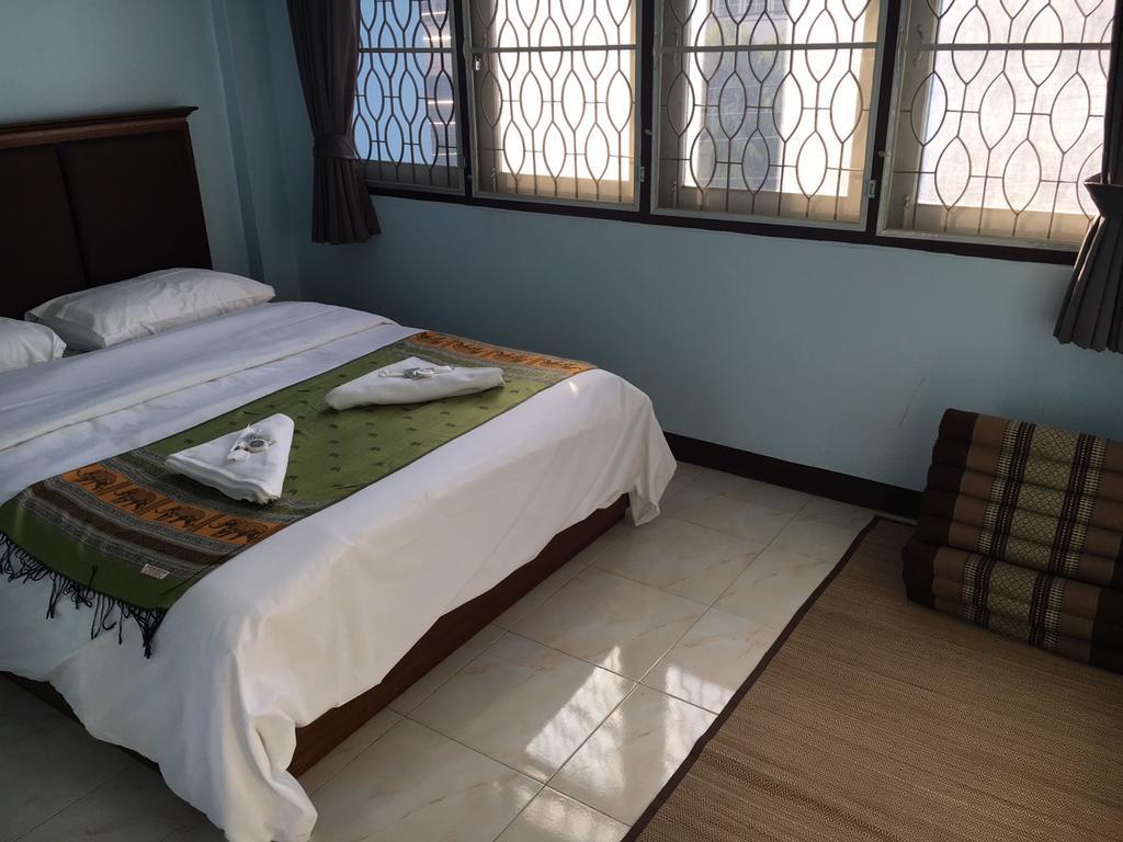 Quarto Duplo com Casa de Banho Partilhada