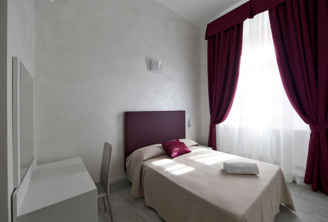 Quarto Individual com Banheiro Privativo