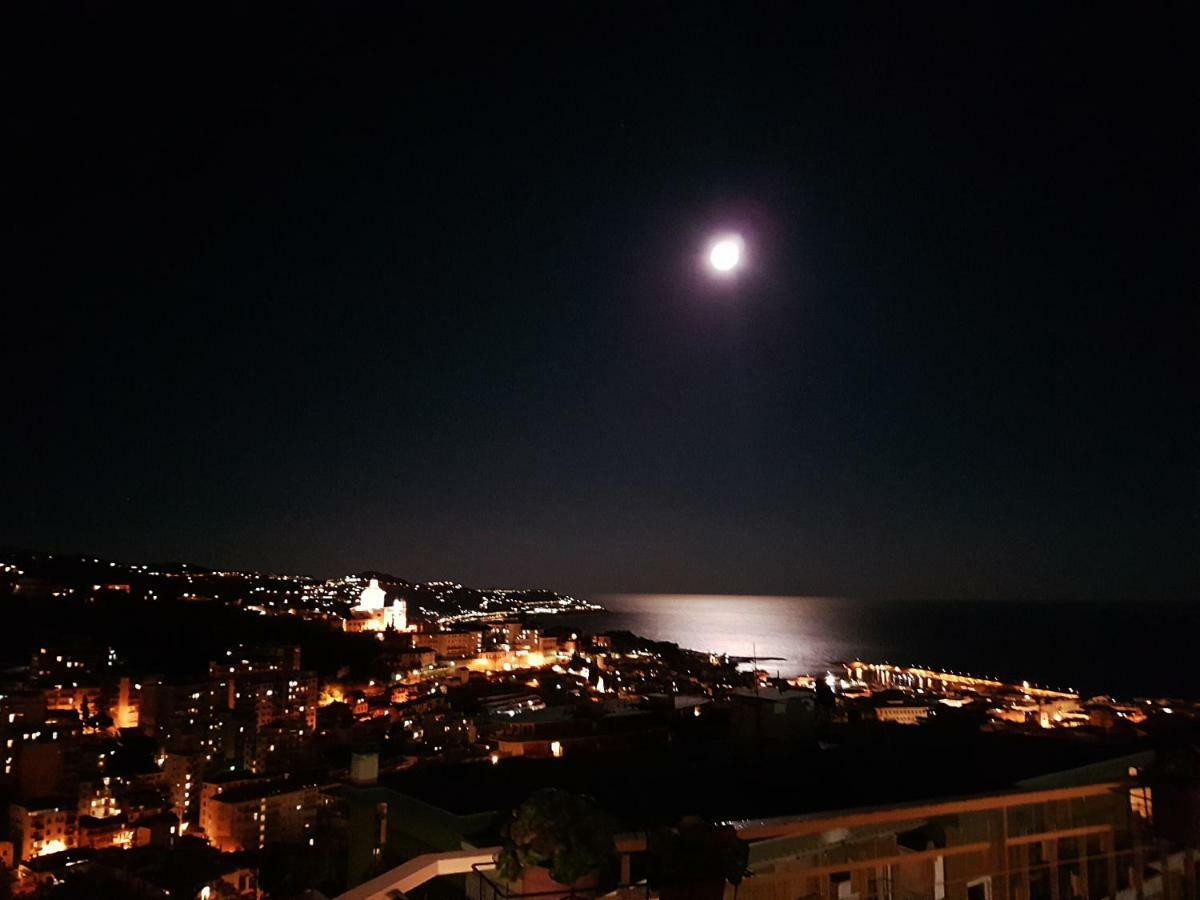 Camera Deluxe Matrimoniale con Vista Mare