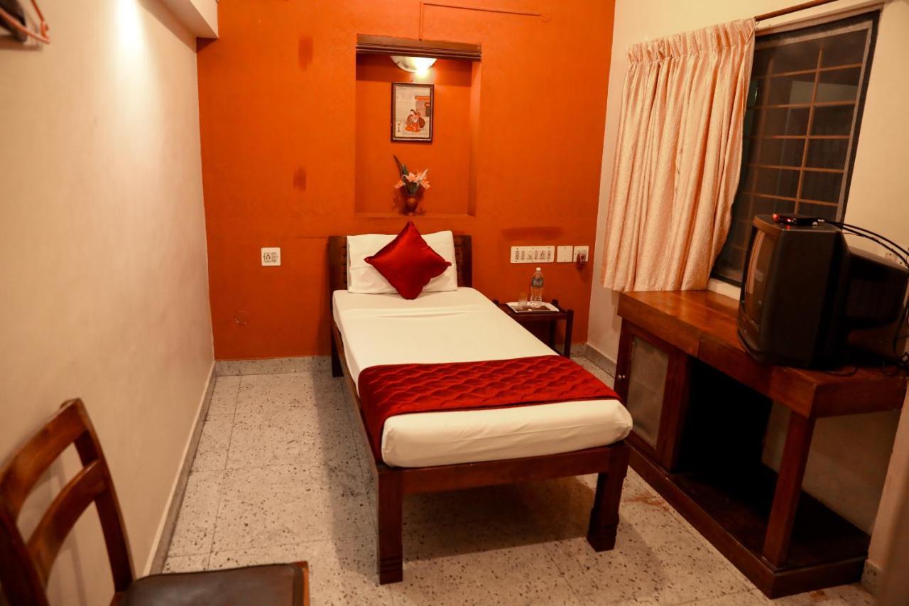 Chambre Simple avec Ventilateur