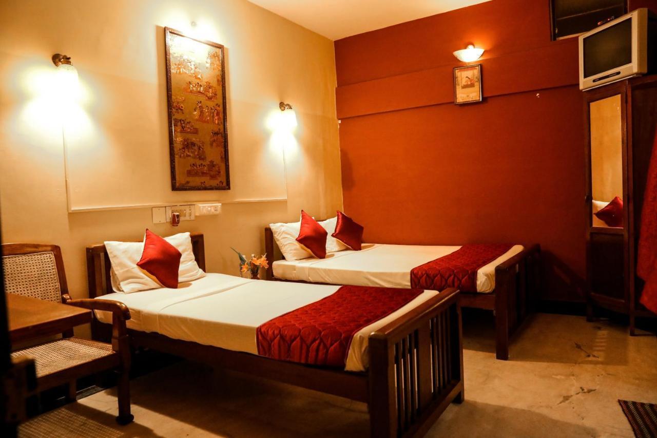Chambre Triple avec Salle de Bains Privative