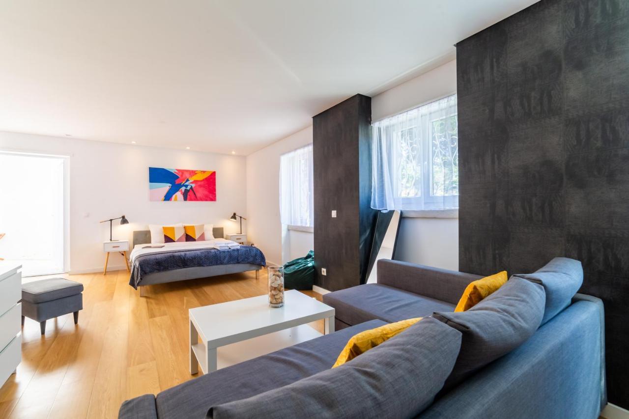 Quarto Duplo com Pátio