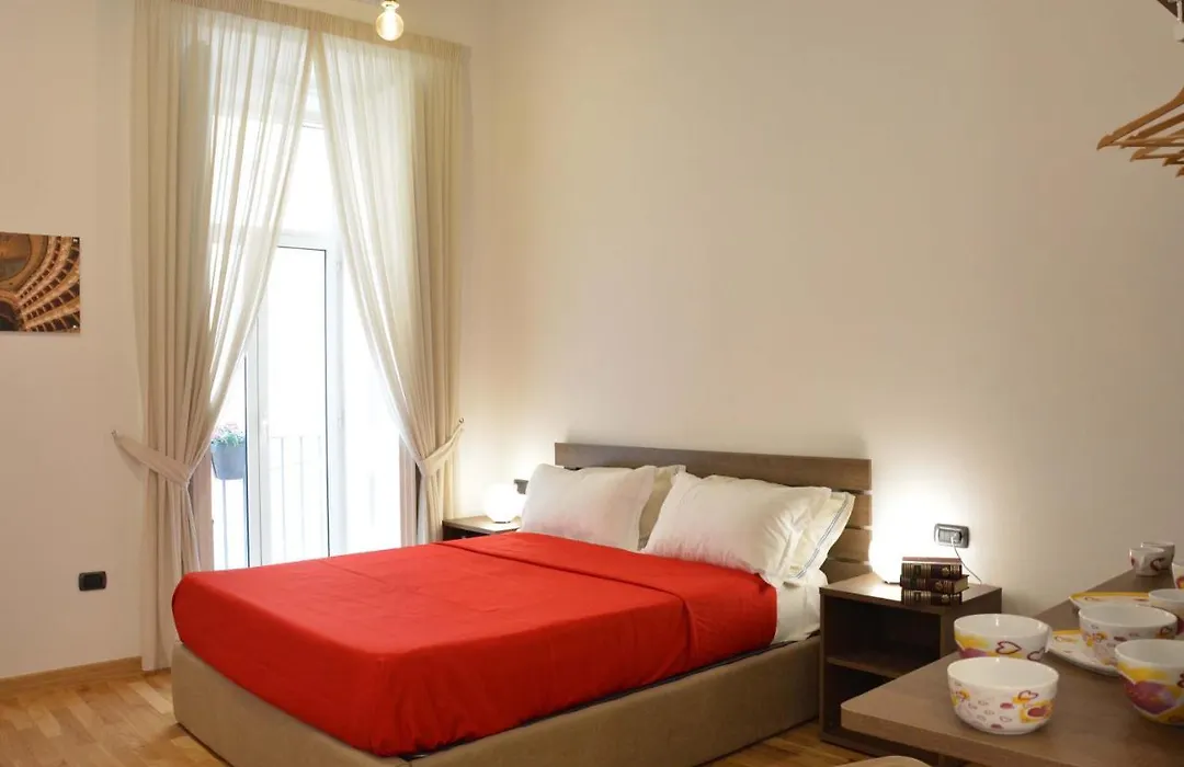 Domus Studio 25 Bed & Breakfast-1
