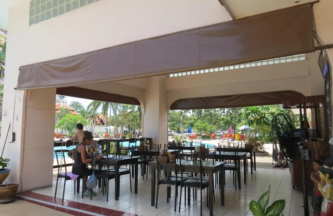 B&B View Talay 1B By Franco Jontiem-1