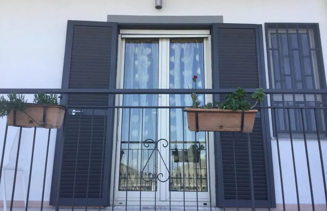 Maria'S Home-1