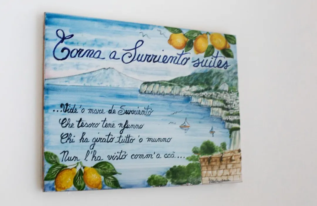 Torna a Surriento Suites-1