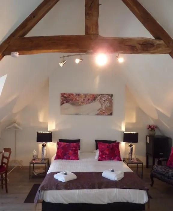 Maison d'Hôtes Les Belles de Mai-1