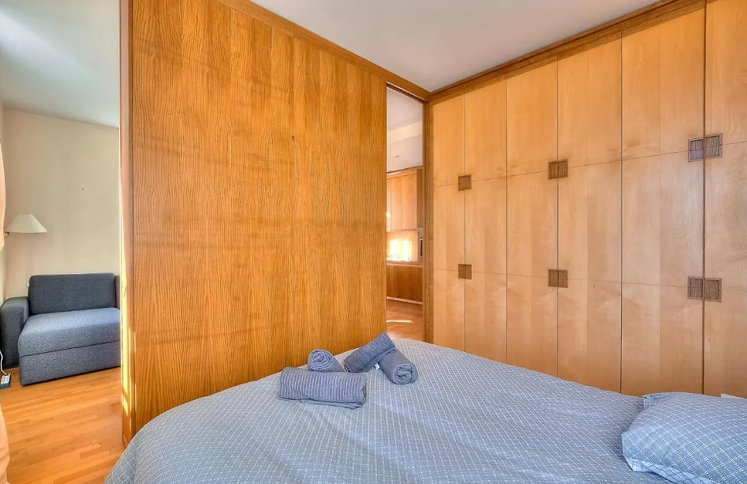 Lumineux Appartement- Carre D'Or- Proche Mer-1