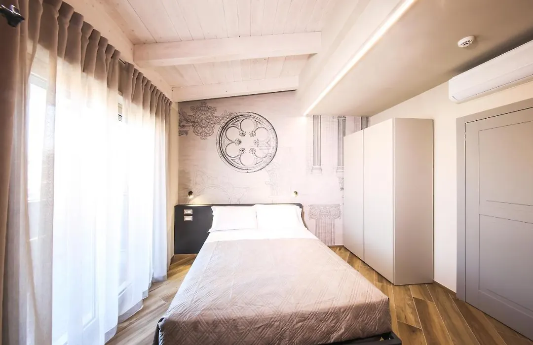 Vicolo Malavolta 7 Rooms&Suites-1