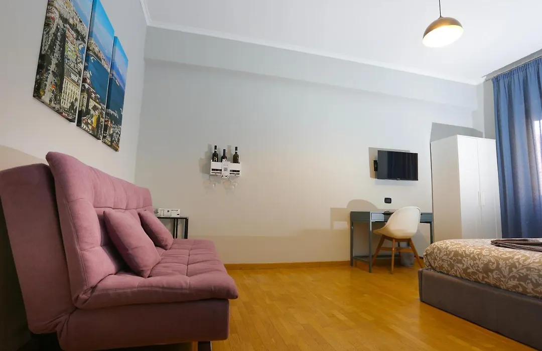Vomero Maison-1