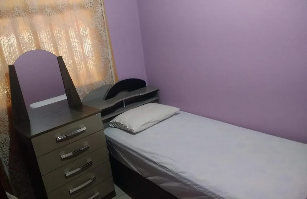 Quartos confortáveis da Cris-1