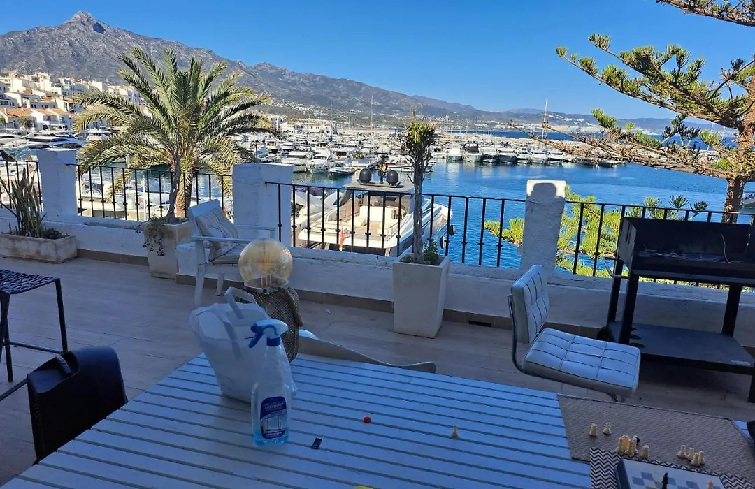 Suite Privado 1A Linea Puerto Banus. Atico Enorme, Vistas Increibles-1