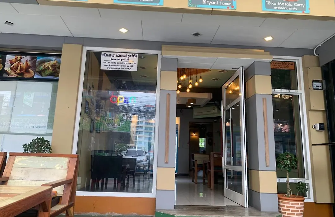 Silver Spoon Restaurant & Bar-1