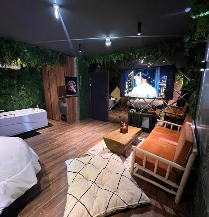 Jungle Au Centre De Marrakech Avec Jacuzzi !-1