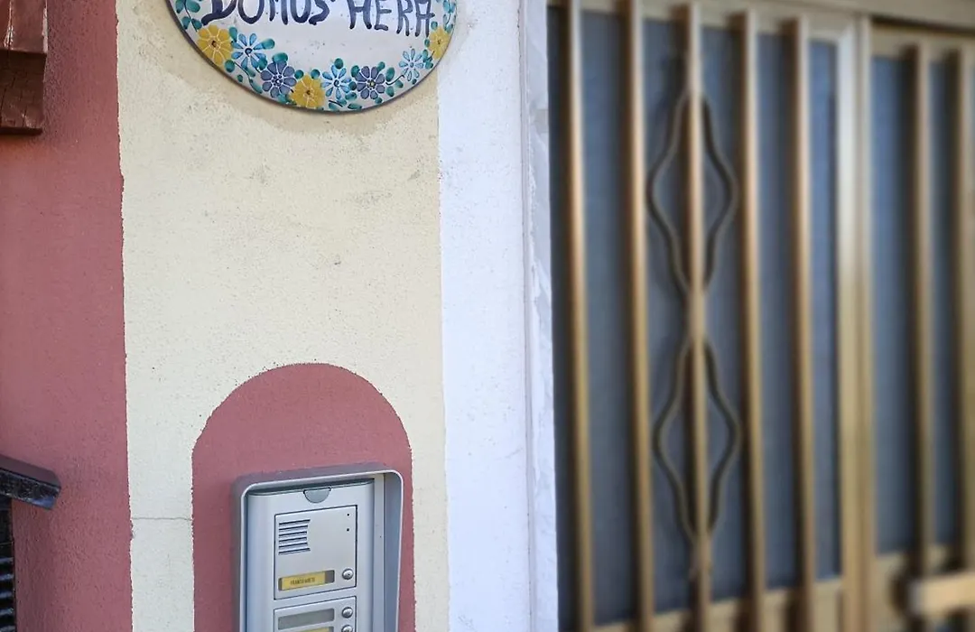 Domus Hera-1