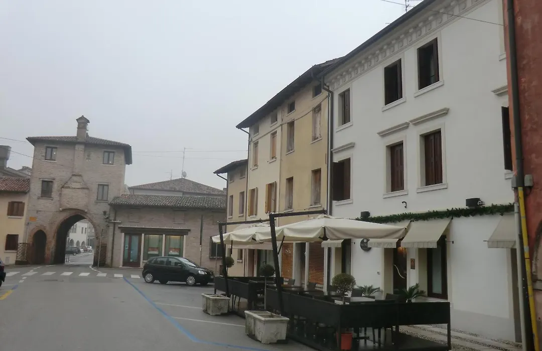 Valentino b&b-1