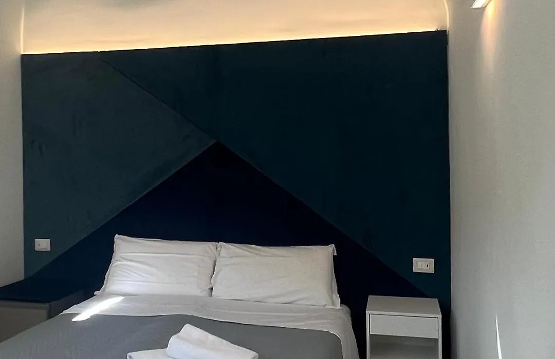Motta Palace Apartments & Rooms-1