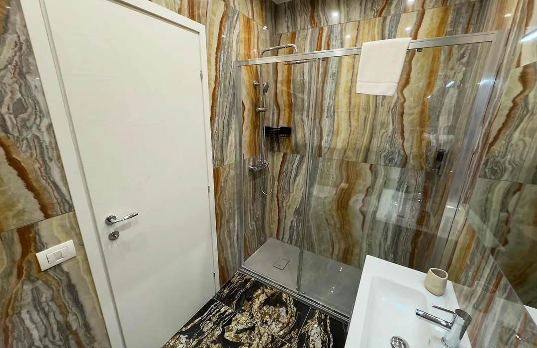 Suite And Room-1