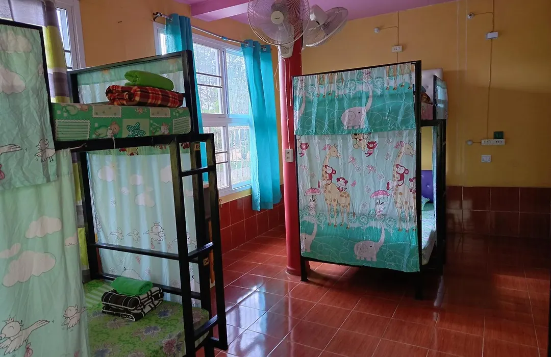 Ruengsrisiri Guesthouse-1